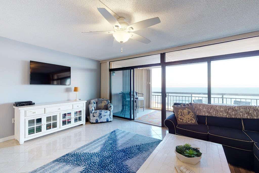 Oceanfront Condo w/ Large Balcony, Beach Views, WiFi & Shared Pool/Tennis