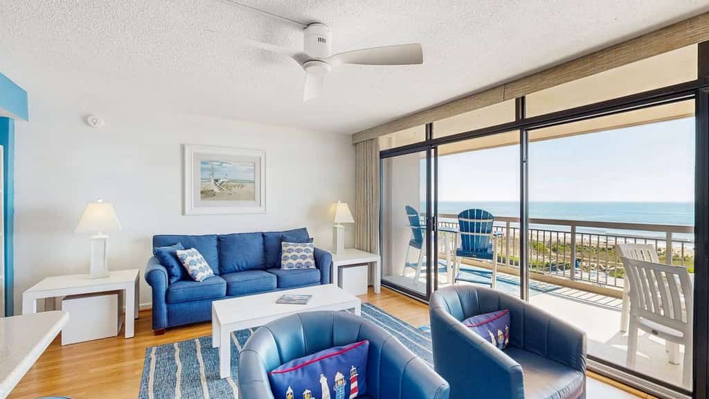 Steps to the beach - oceanfront condo with pool, balconies & AC