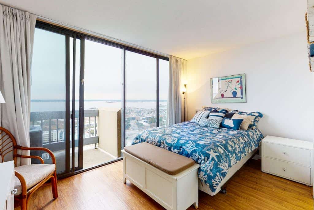 Beautiful Home in Oceanfront Building w/Shared Pool, Free WiFi, Central AC