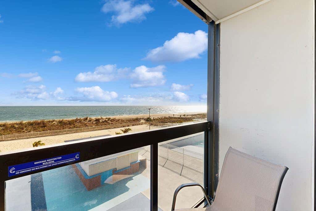 Golden Sands 213