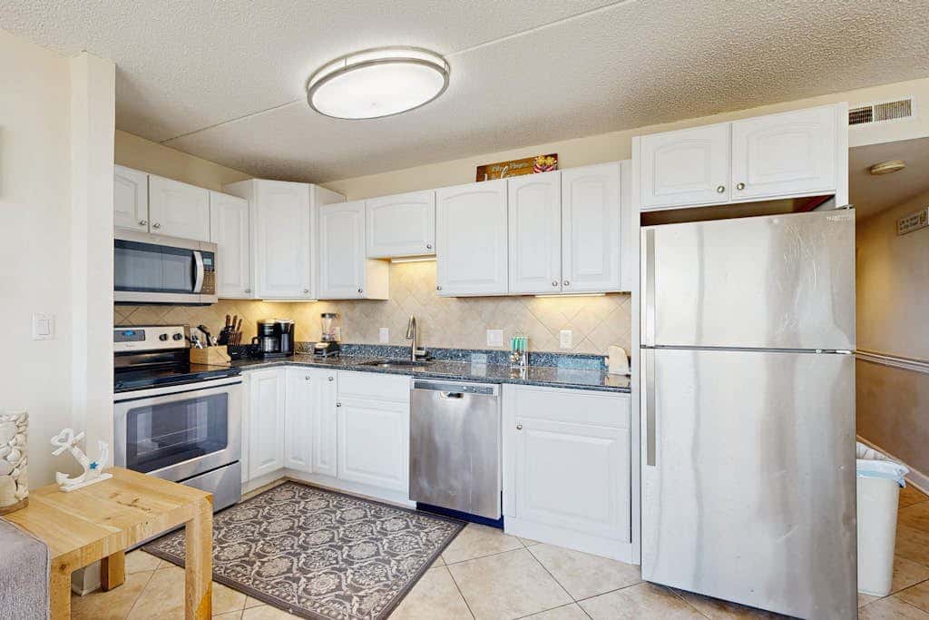 Golden Sands 213