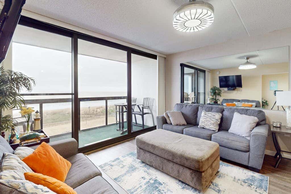 Golden Sands 304