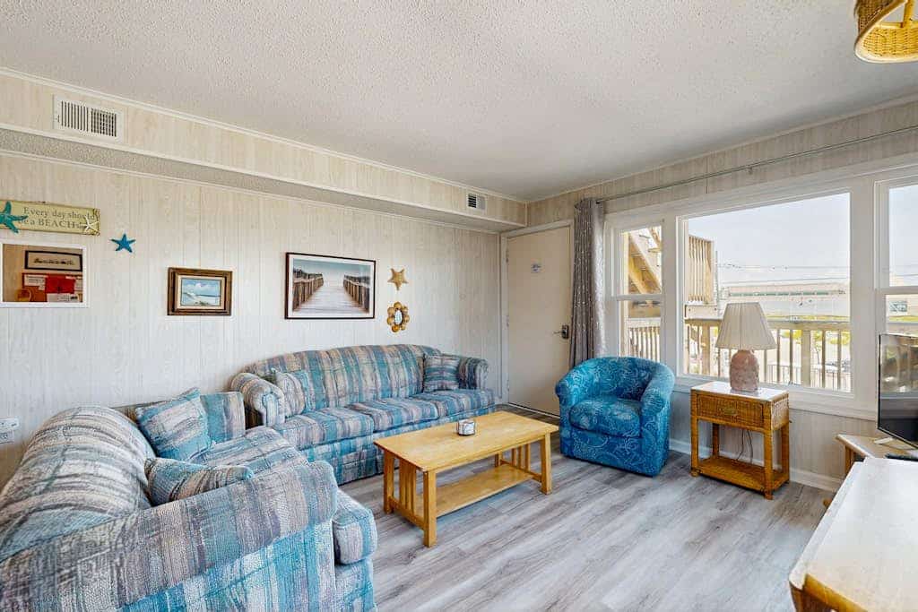 Well-Equipped Beach Condo near the Ocean w/Private Balcony, Central A/C, W/D