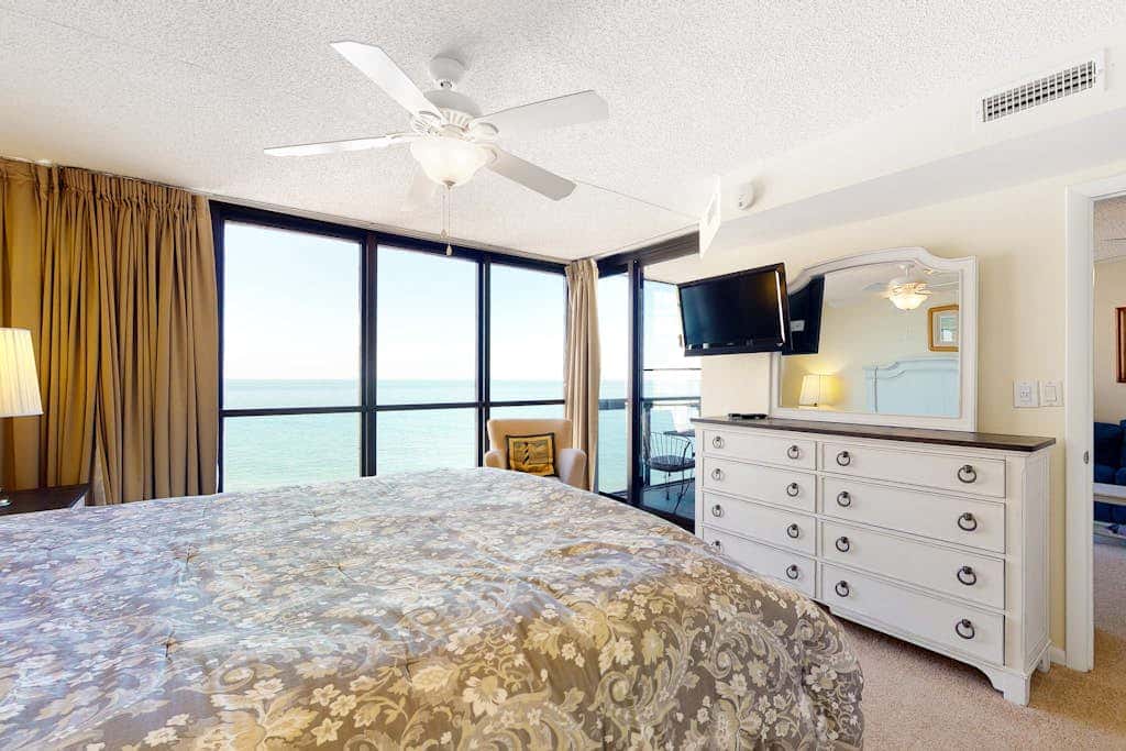 Golden Sands 1602