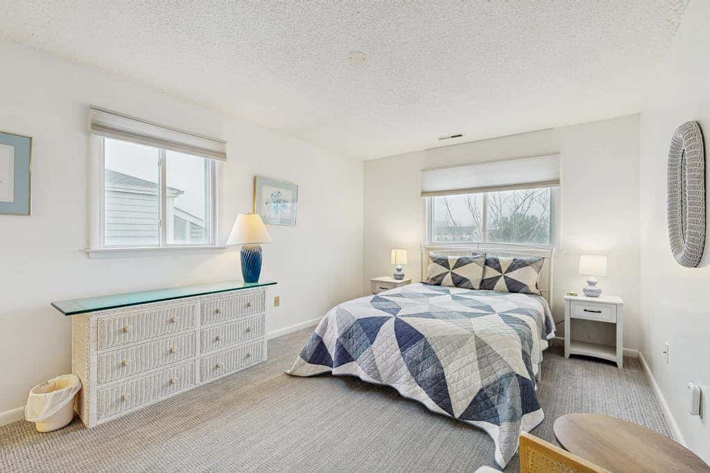 Hidden Harbour 315E