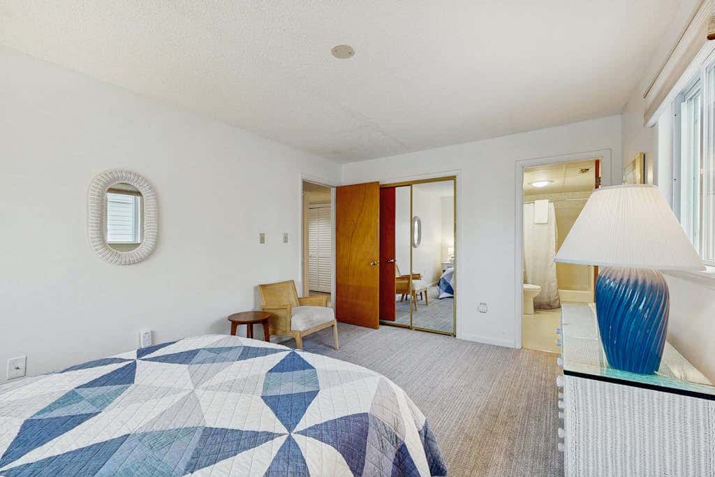 Hidden Harbour 315E