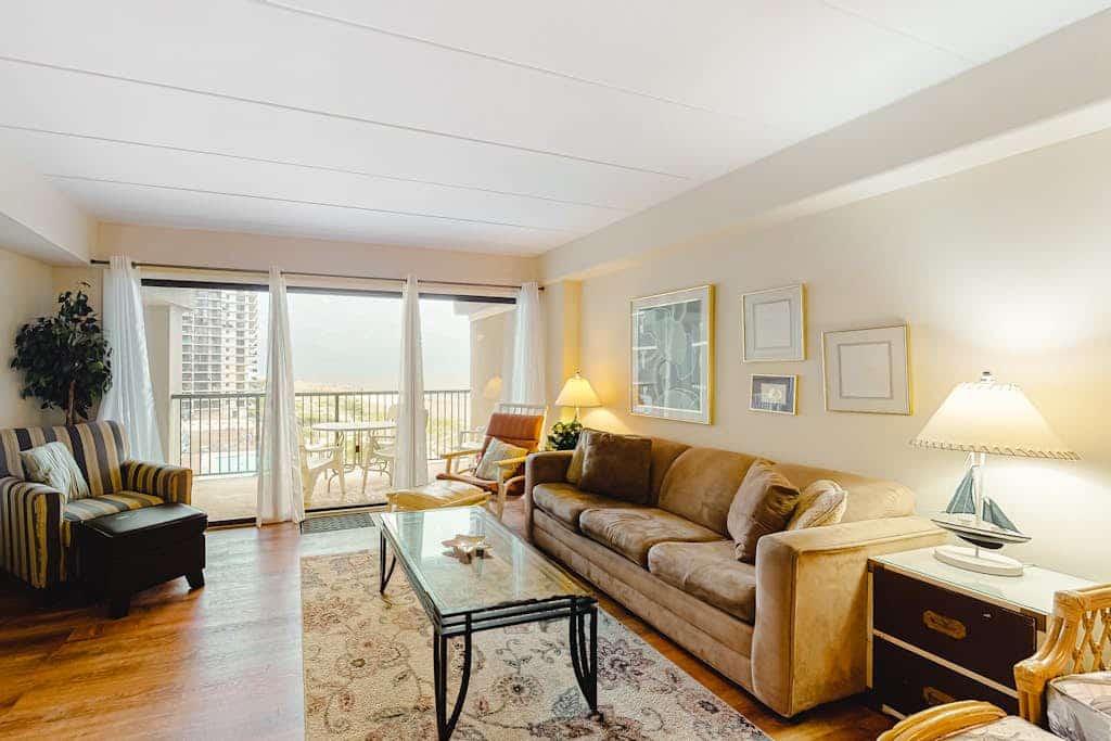 Oceanfront condo with balcony, outdoor pool,  & washer/dryer