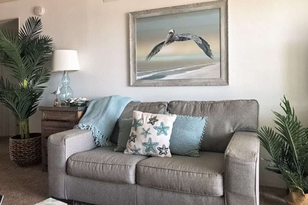 Beachfront family-friendly condo w/amazing views, private balcony, central A/C