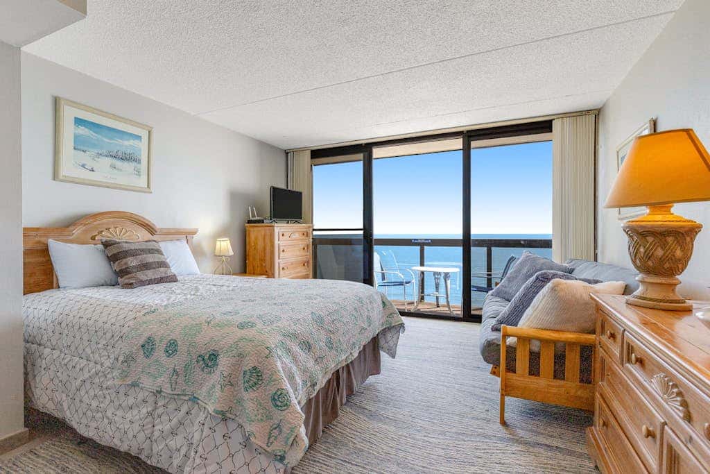 Golden Sands 1109