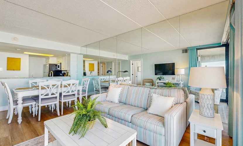 Updated, ocean-view condo with balcony, pools, saunas & gym