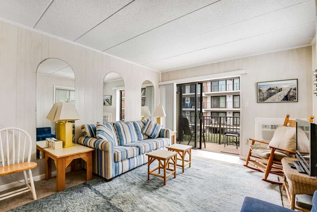Cozy condo by the beach w/ private balcony, ocean views, partial AC & free WiFi