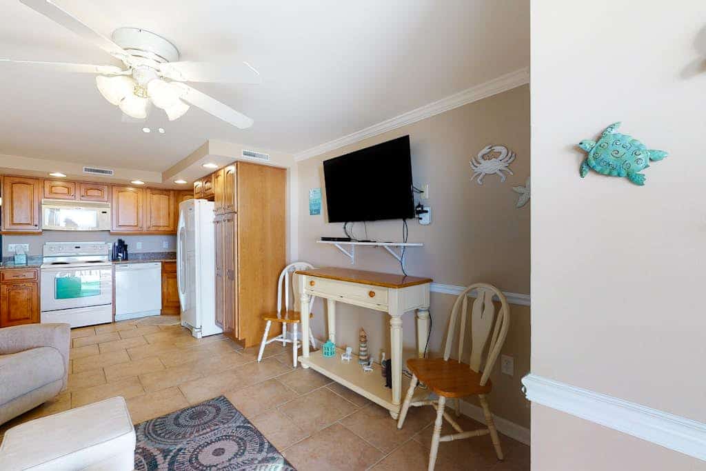 Newly furnished oceanfront condo on the boardwalk with balcony, AC, & WiFi