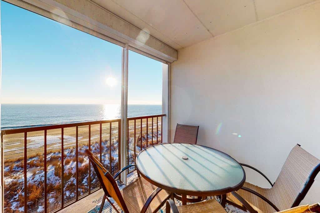 Oceanfront Condo w/ Balcony, Sunrise Views, WiFi, AC & Washer/Dryer