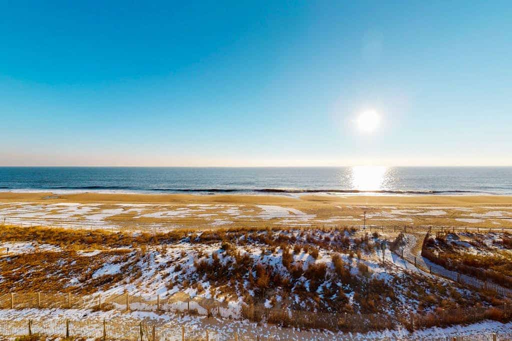 Oceanfront Condo w/ Balcony, Sunrise Views, WiFi, AC & Washer/Dryer