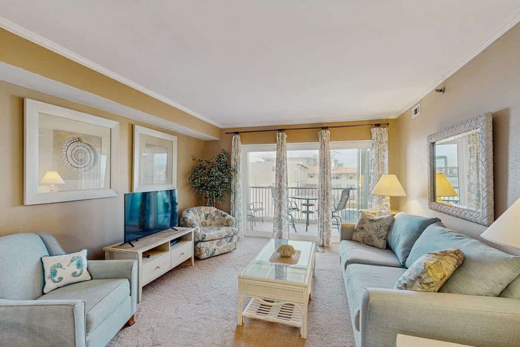 Coastal-Themed Beach Condo w/Great Beach Views, Private Balcony, Shared Pool