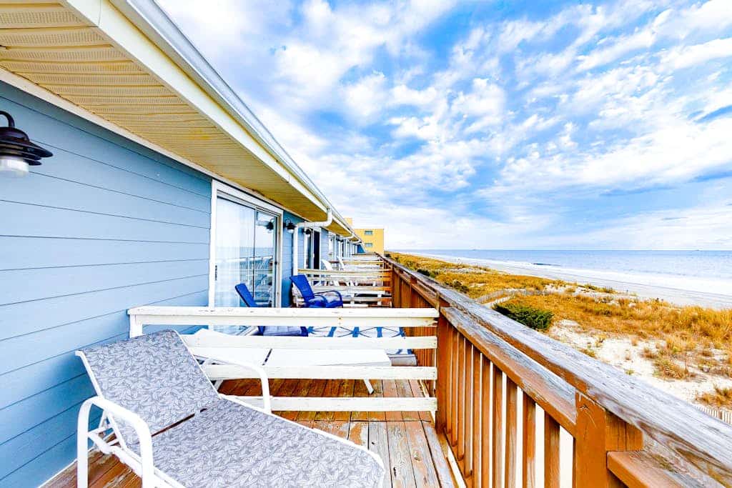 Private Oceanfront Townhouse w/Balcony, Great Views, Washer/Dryer, Central A/C