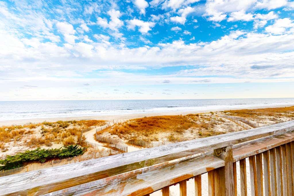 Private Oceanfront Townhouse w/Balcony, Great Views, Washer/Dryer, Central A/C
