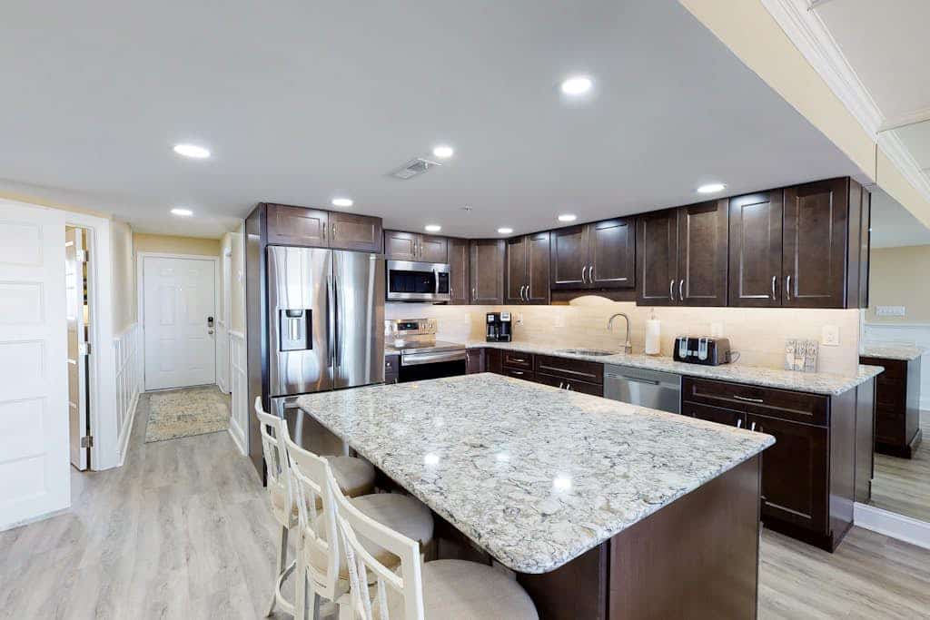 Oceanfront Condo with Balcony, Views & Shared Pools/Hot Tub