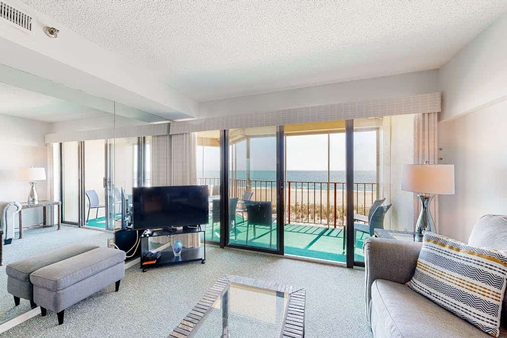 Newly updated, oceanfront condo with balcony, views & pool