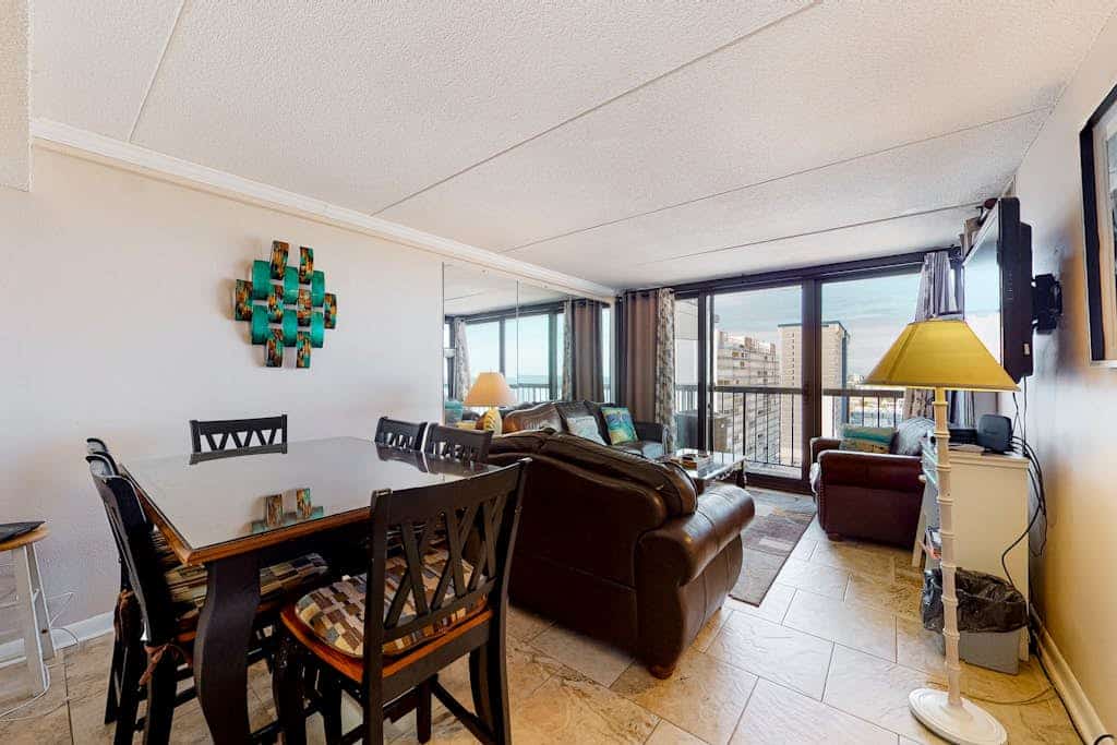 Modern beach condo with balcony, pools, gym, game room & sauna