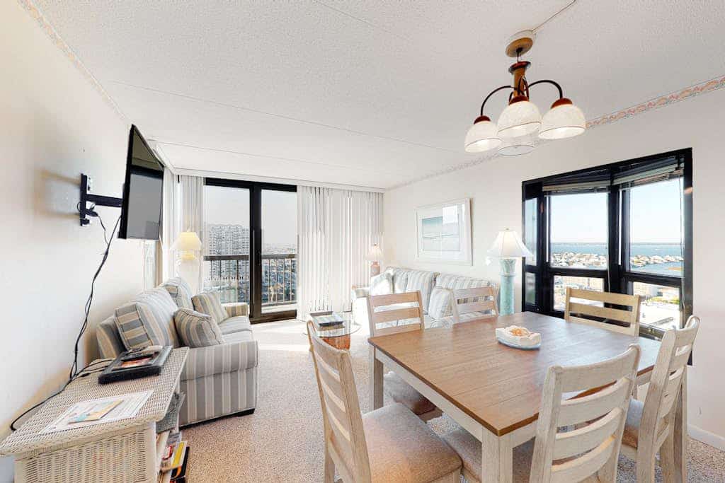 Budget-friendly beach condo with incredible views, balcony, pools & tennis