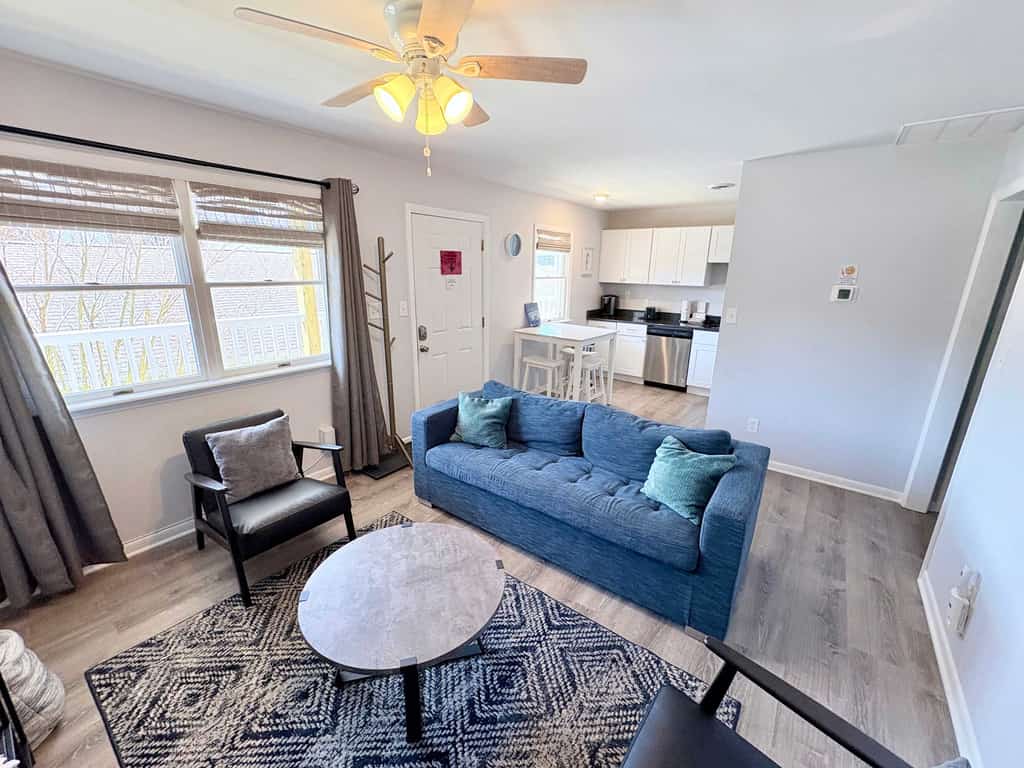 Northside condo near the beach with private balcony, full kitchen, AC, & W/D