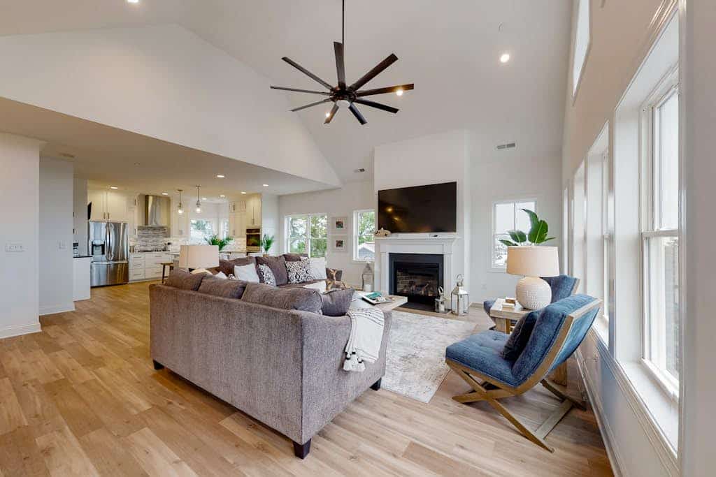 Sapphire Sol | House in Ocean City with elevator, roof deck, grill, streaming
