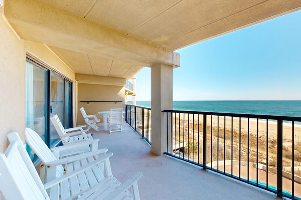 Beachfront escape with an outdoor pool, fast WiFi, washer/dryer, & ocean view