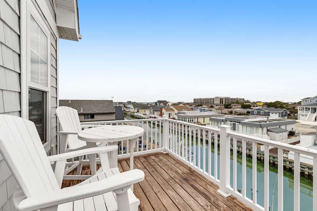 Canal-front getaway with private hot tub, large deck & firepit - dog-friendly