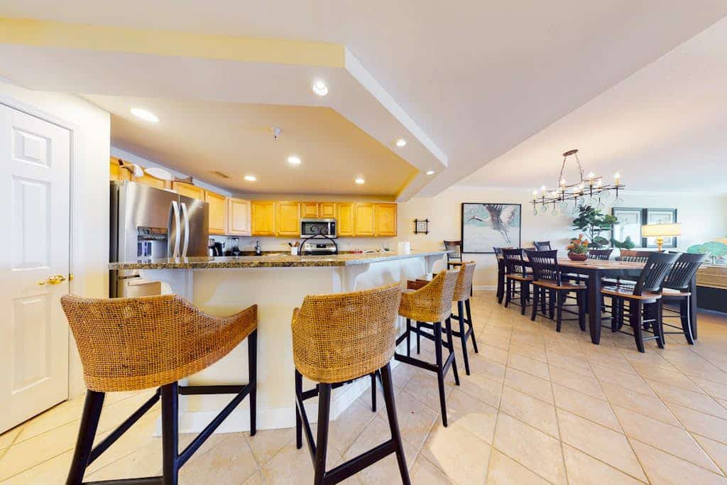 Waterfront condo with central AC, W/D, and pool - short stroll to the boardwalk