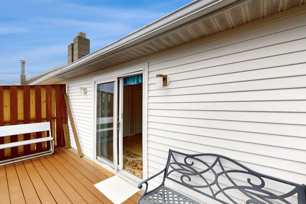 Waterfront townhouse w/drivate dock, bay views, outdoor shower