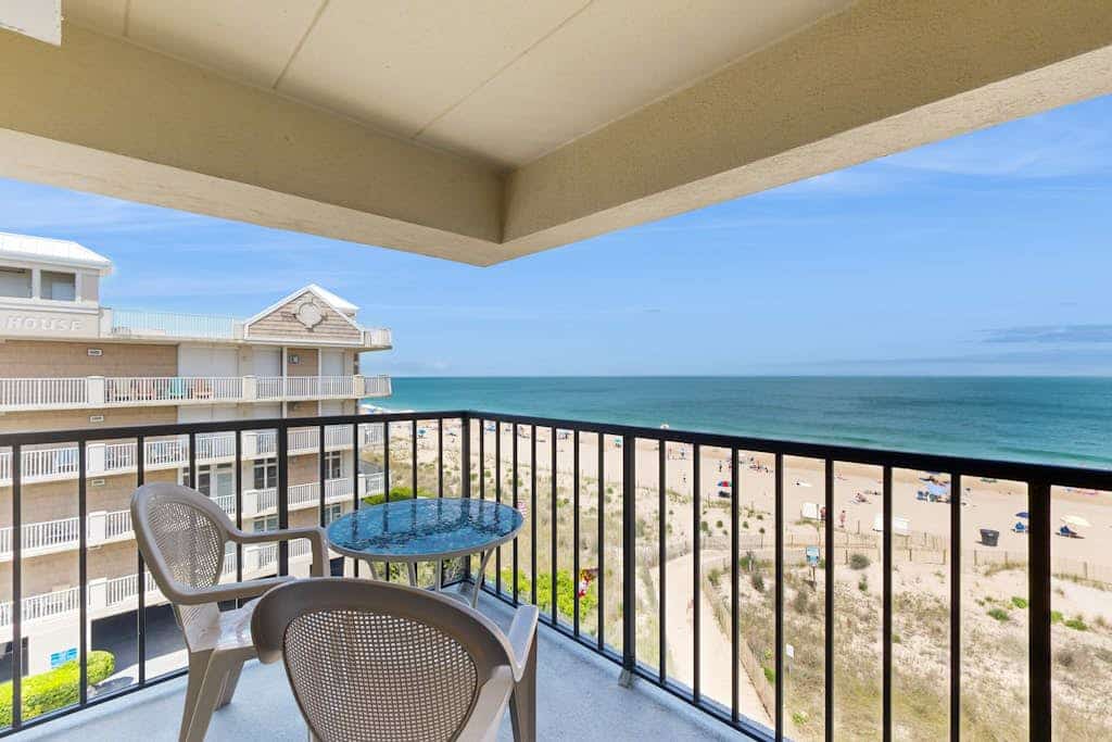 Ocean View Condo in an Oceanfront Building w/ AC, Balcony & 2 Shared Pools