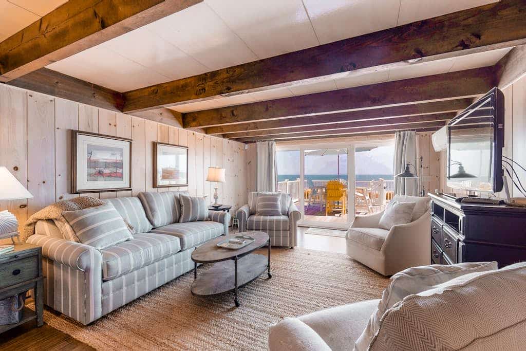 Oceanfront Townhome w/ Multiple Decks, Amazing Views, W/D & Beach Access
