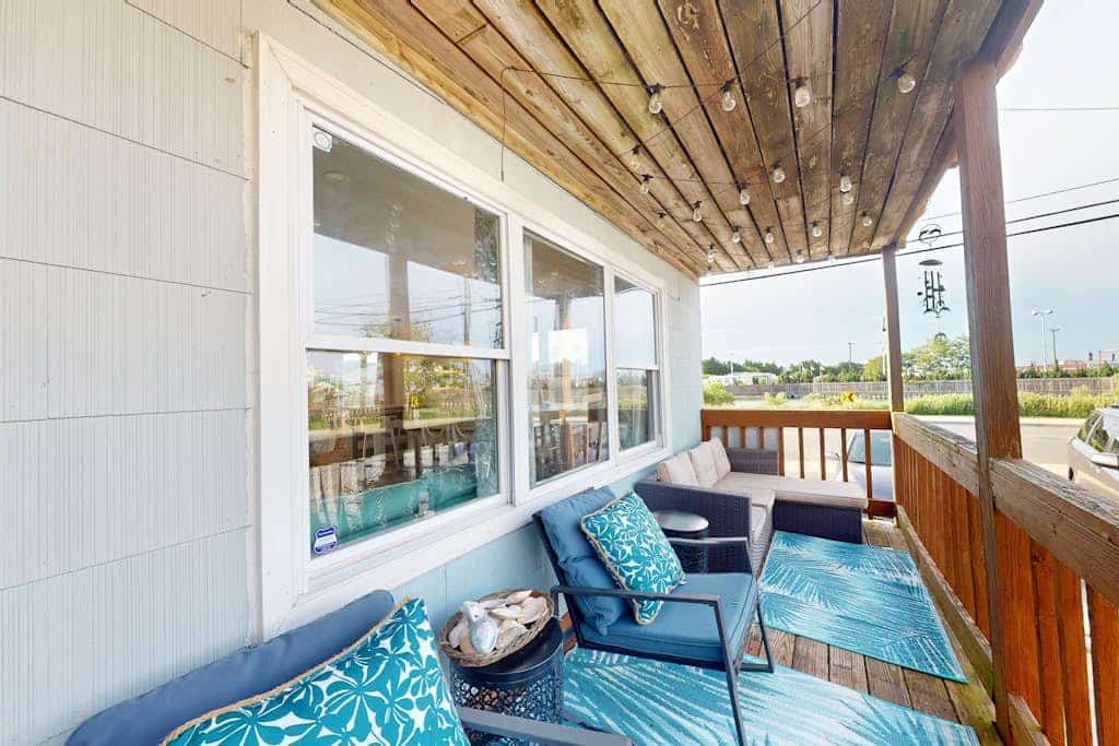 Sunny condo - a short walk to the beach, boardwalk, theme parks & rides