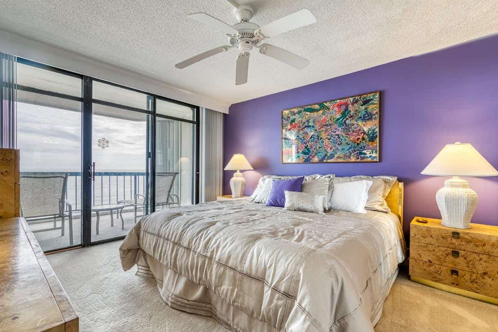 Deluxe condo with oceanfront balcony