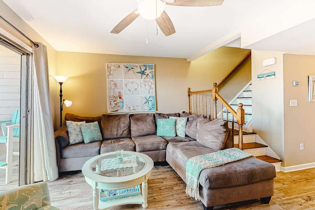 Oceanfront, Multi-Level Townhome with Decks, Beach Access & Washer/Dryer