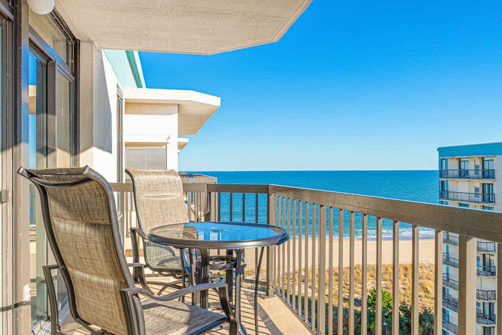 Oceanfront Braemar Towers Condo w/ AC, Private W/D, Shared Pool, Ocean View