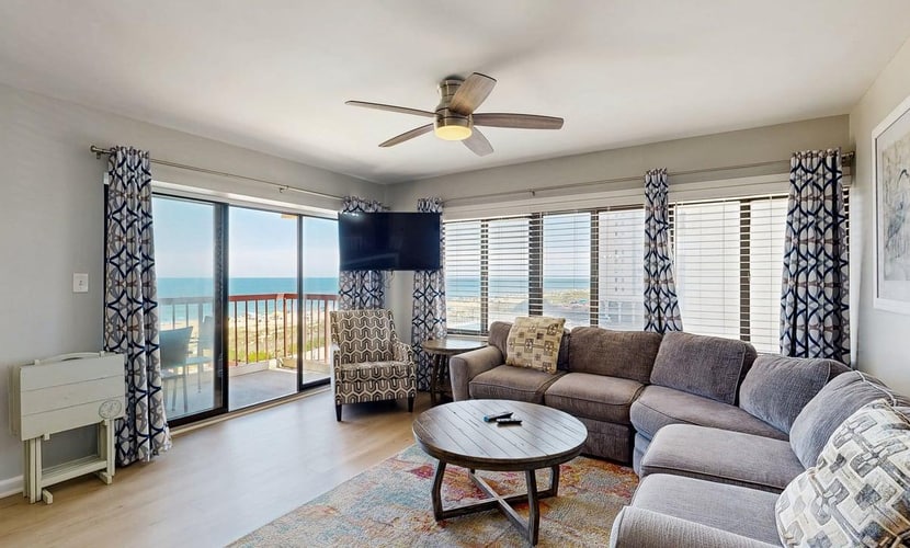 Oceanfront condo near golf & the beach with pool, balcony, W/D, & central AC