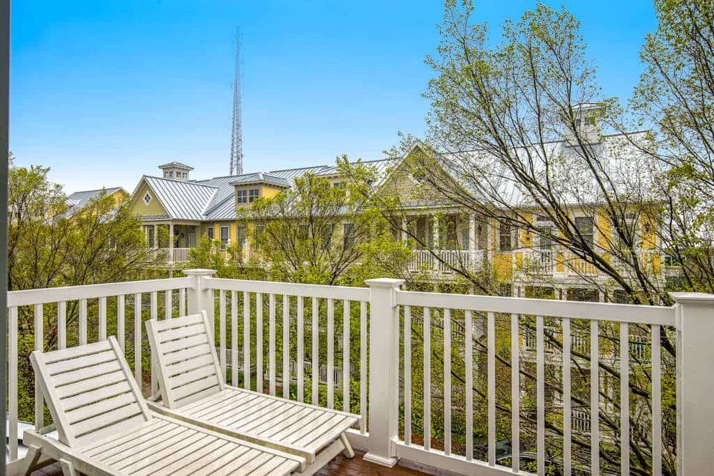Bay View Townhouse w/Central AC/Free WiFi/Shared Pool/Private W/D - Near Beach