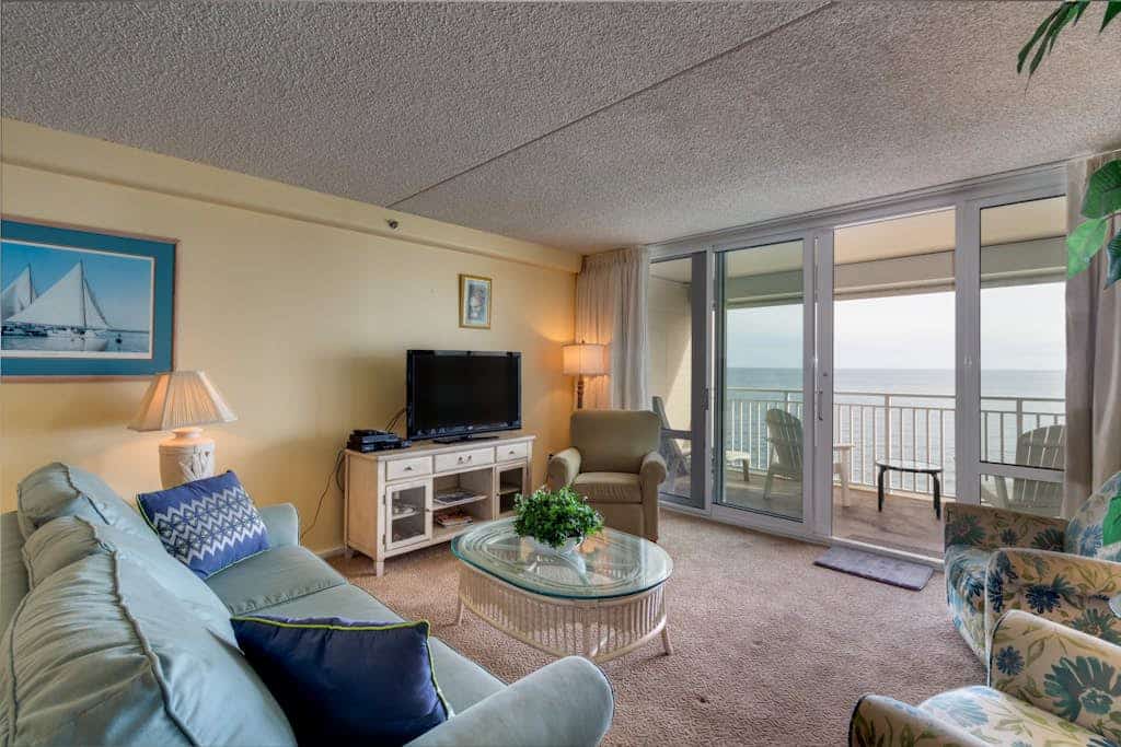 Tranquil waterfront condo with pools, gym, arcade & ice rink