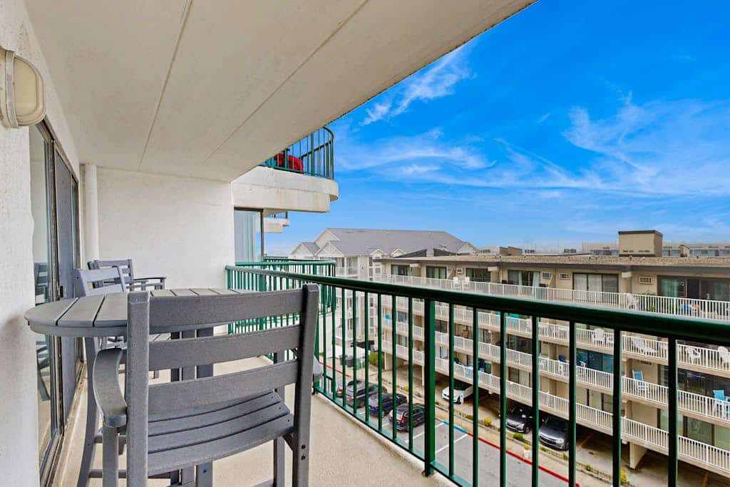 Beachy Getaway Steps From Water w/Shared Pool, WiFi, AC, & Private Washer/Dryer