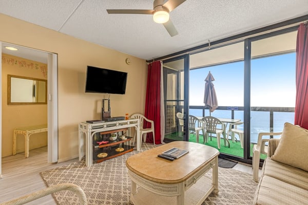 Oceanfront escape with beach access, pools, sauna, tennis, & fitness room