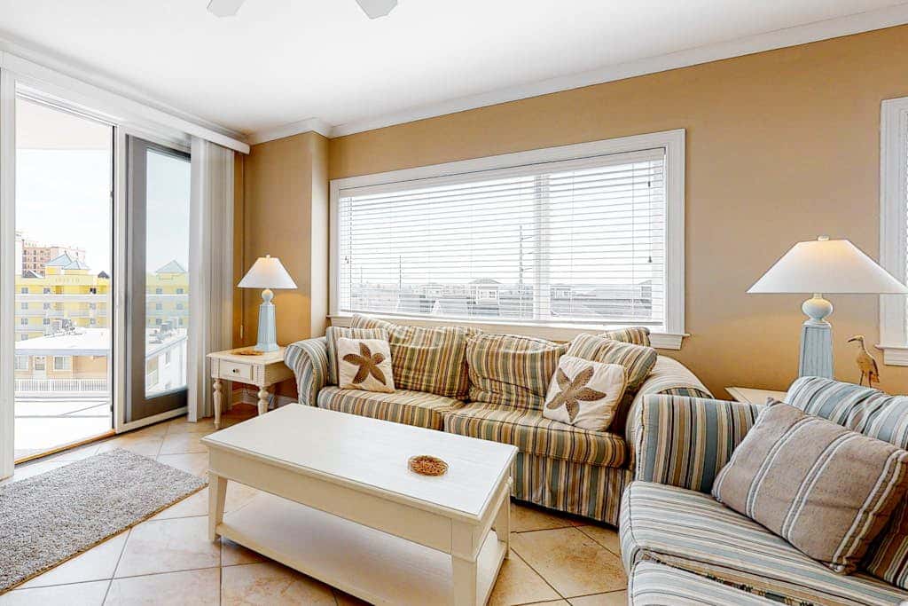 The Meridian 504W