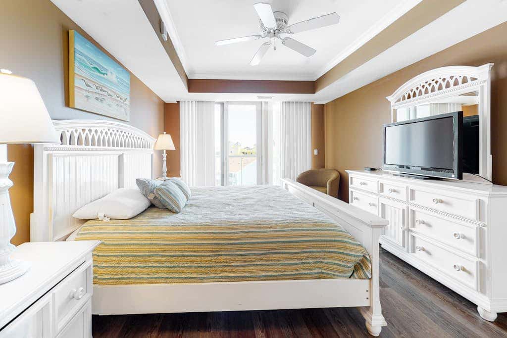 The Meridian 504W