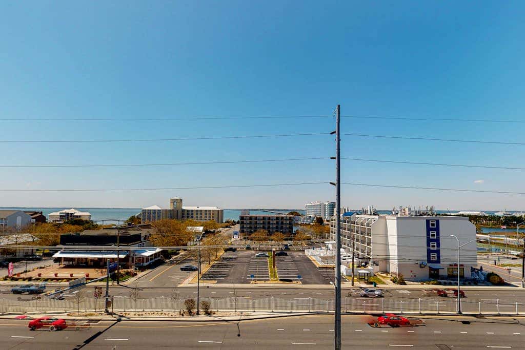 The Meridian 504W