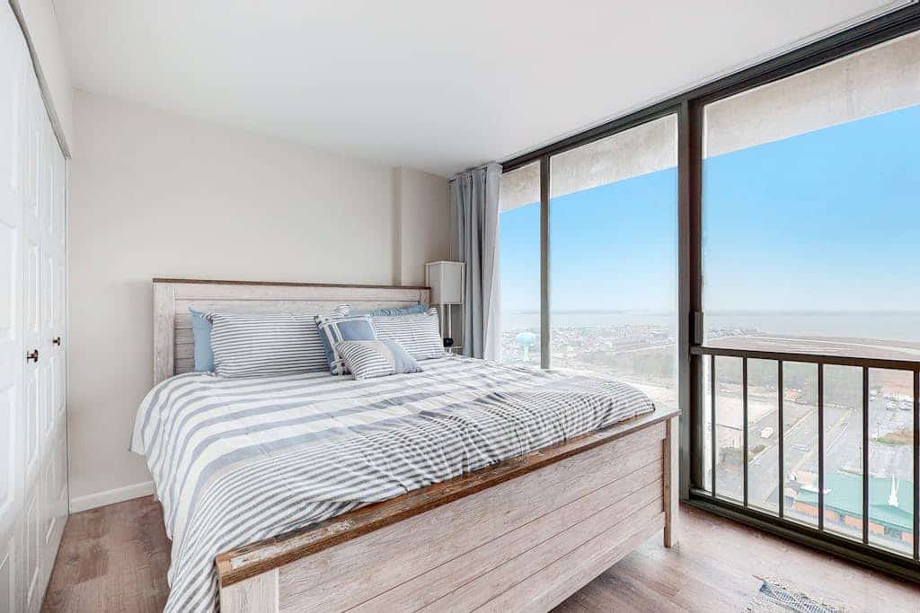 Oceanfront Getaway w/ Private Balcony, Free WiFi, Beach Access & Shared Pool