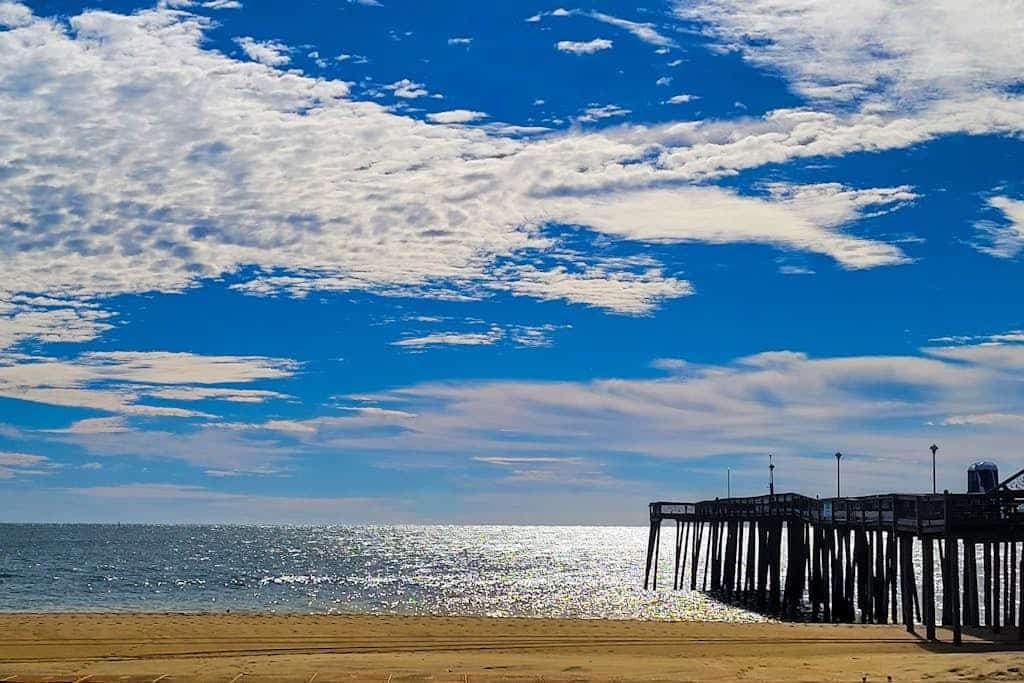 Charming house & casita near the ocean with private pool, W/D & central AC