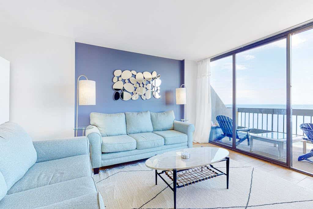 Oceanfront Century I Condo w/ Ocean View, WiFi, Washer/Dryer, AC, Shared Pool