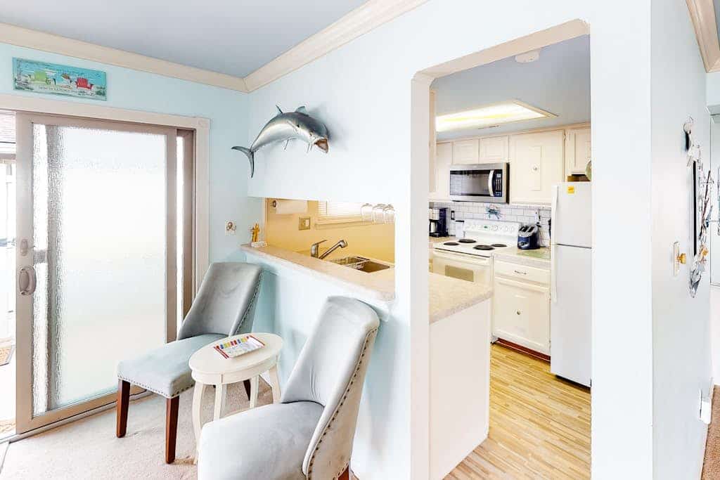 Canal-Front Retreat w/ Pool - Walk to Beach & Restaurants