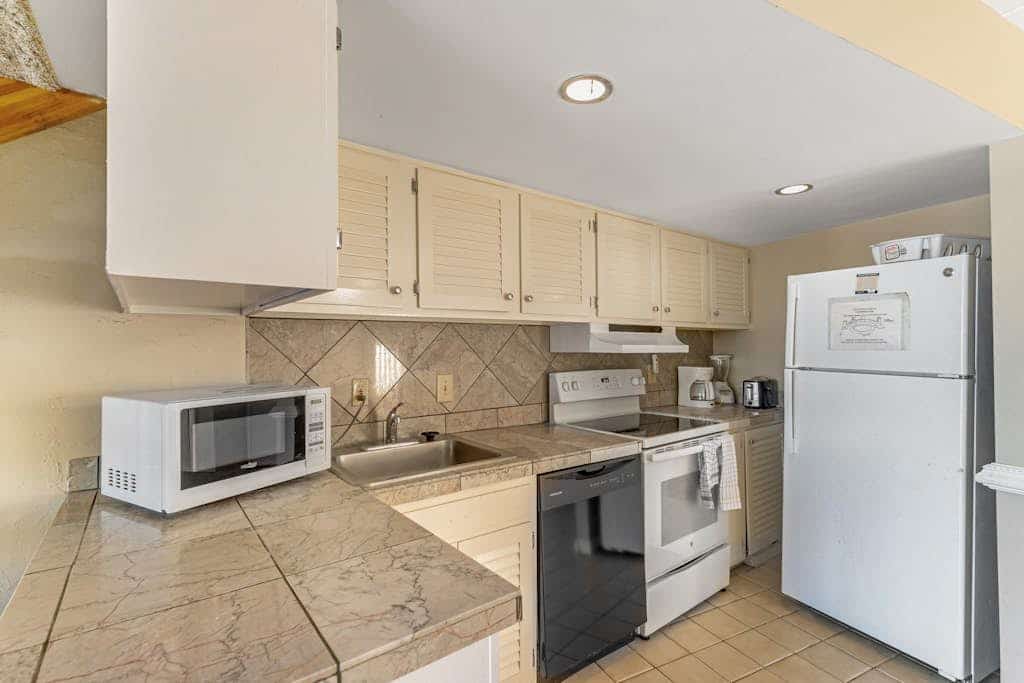 Oceanfront High Point South condo with ocean & bay views, W/D, & pool
